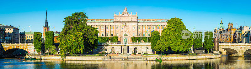 斯德哥尔摩瑞典议会Riksdagshuset全景Gamla Stan waterrise Sweden